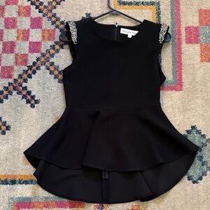 Around Paper Elegant Black Top